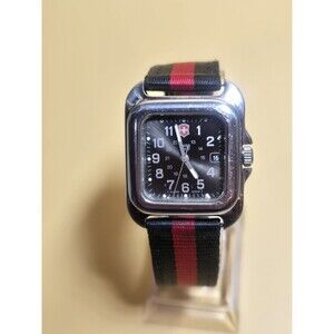 Vintage Victorinox Swiss Army Cavalry Tank Unisex 28mm Watch. New Battery